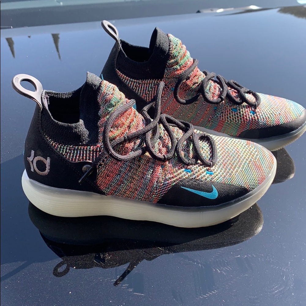 KD basketball shoes